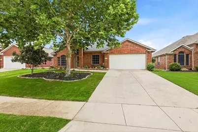 7301 Sunburst Trail, Denton, TX 76210 - Photo 4