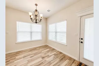 3211 Main Street, Granbury, TX 76049 - Photo 4