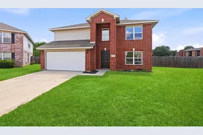 7301 Moon Ridge Court, Fort Worth, TX 76133 - Photo 2