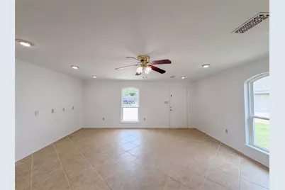 4700 Maryannes Meadow Drive, Fort Worth, TX 76135 - Photo 8