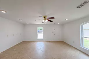 4700 Maryannes Meadow Dr, Fort Worth, TX 76135 - Photo 8