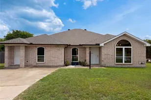4700 Maryannes Meadow Dr, Fort Worth, TX 76135 - Photo 1
