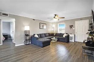 1914 Floral Dr, Gainesville, TX 76240 - Photo 6