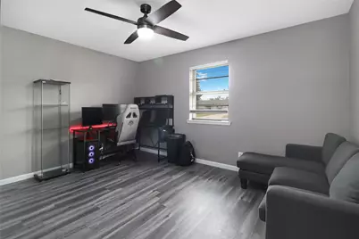 1914 Floral Drive, Gainesville, TX 76240 - Photo 14