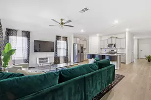 10116 Autumn Leaves Ln, Aubrey, TX 76227 - Photo 4