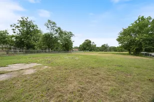 4305 Templeton St, Greenville, TX 75401 - Photo 32