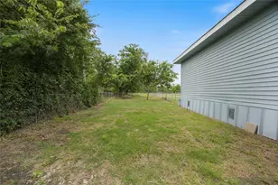 4305 Templeton St, Greenville, TX 75401 - Photo 26