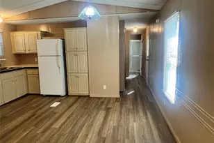 4528 Wildwood Cir, Granbury, TX 76049 - Photo 14