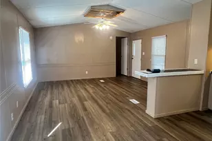 4528 Wildwood Cir, Granbury, TX 76049 - Photo 16
