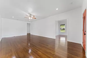2405 Monroe St, Commerce, TX 75428 - Photo 8