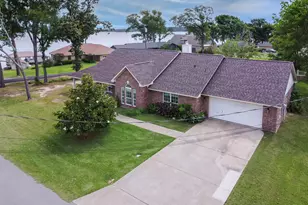 21750 Lakewood Ln, Chandler, TX 75758 - Photo 2