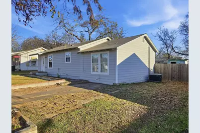 110 Ramsey Avenue, Cleburne, TX 76031 - Photo 24