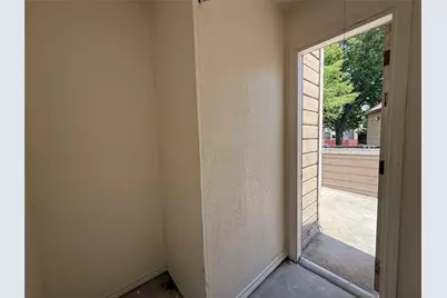 9801 Walnut Street #214, Dallas, TX 75243 - Photo 24