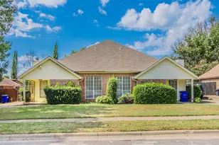 2709 Brittany Dr, Euless, TX 76039 - Photo 4
