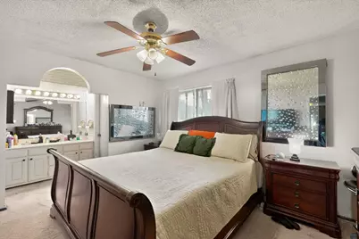821 Cherry Hills Drive, Lancaster, TX 75134 - Photo 22