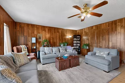 821 Cherry Hills Drive, Lancaster, TX 75134 - Photo 20