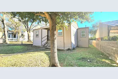 8525 Oak Haven Lane, Dallas, TX 75217 - Photo 2