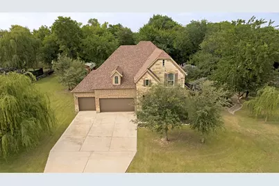 107 Meadow View Drive, McKinney, TX 75071 - Photo 2