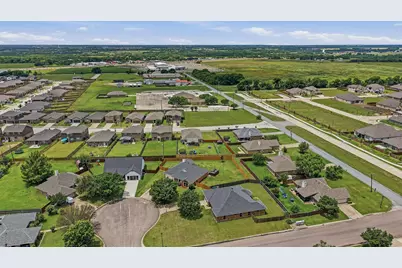 806 Birch Circle, Van Alstyne, TX 75495 - Photo 38