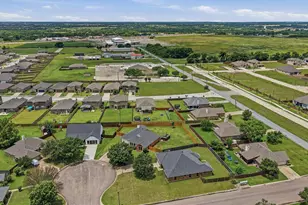 806 Birch Cir, Van Alstyne, TX 75495 - Photo 38