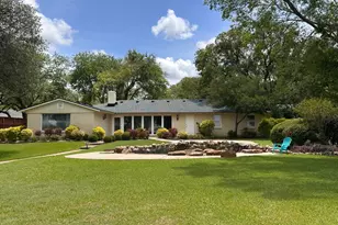 4146 Shore Front Dr, Fort Worth, TX 76135 - Photo 2