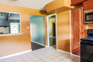 300 Coury Rd, Everman, TX 76140 - Photo 10
