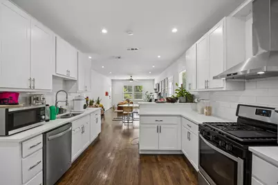 1008 S Oak Cliff Boulevard, Dallas, TX 75208 - Photo 10