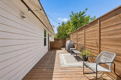 1008 S Oak Cliff Boulevard, Dallas, TX 75208 - Photo 20