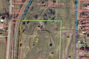 629 Broadway St, Whitesboro, TX 76273 - Photo 2