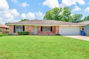403 Daisy Dr, Allen, TX 75013 - Photo 1
