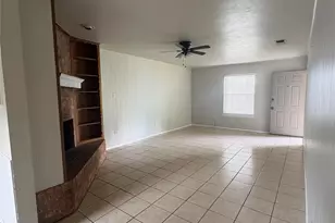 411 Bond St, Hillsboro, TX 76645 - Photo 4