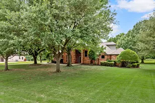 5851 Windridge Ln, Flower Mound, TX 75028 - Photo 6