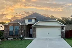 217 Bearman Dr, Fort Worth, TX 76120 - Photo 1