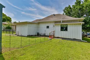 410 3rd St, Whitesboro, TX 76273 - Photo 30