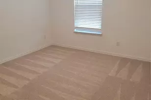 9901 Diamondhead Dr, Fort Worth, TX 76179 - Photo 10