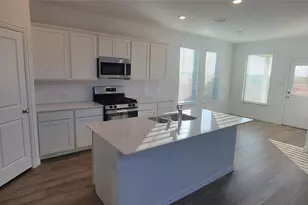 9901 Diamondhead Dr, Fort Worth, TX 76179 - Photo 14