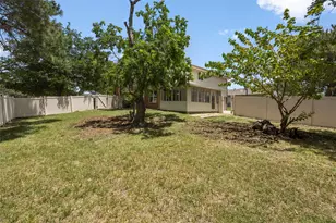 1600 Hartford Dr, Carrollton, TX 75007 - Photo 24