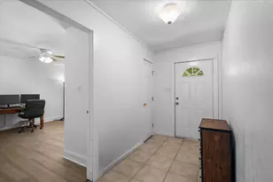 104 Royal Ln, Edgewood, TX 75117 - Photo 6