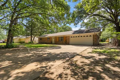 104 Royal Ln, Edgewood, TX 75117 - Photo 4