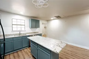 4514 Erath St, Fort Worth, TX 76119 - Photo 8