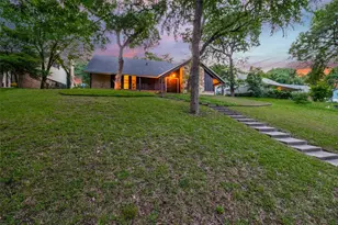 1529 Windchime Dr, Dallas, TX 75224 - Photo 2