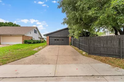 3120 Mayfair Drive, Carrollton, TX 75007 - Photo 8