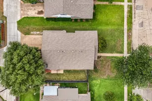 3120 Mayfair Dr, Carrollton, TX 75007 - Photo 8