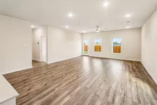 356 Declan St, Springtown, TX 76082 - Photo 4