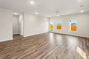 356 Declan St, Springtown, TX 76082 - Photo 6