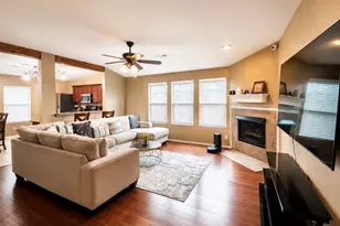 717 Kentucky Derby Ln, Fort Worth, TX 76179 - Photo 2