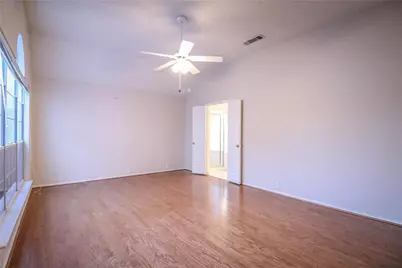 10613 Brandenberg Drive, Frisco, TX 75035 - Photo 14