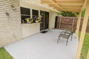 2633 Dove Meadow Dr, Garland, TX 75043 - Photo 12