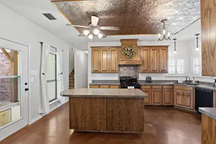 2421 Pecan Springs Rd, Cleburne, TX 76031 - Photo 18