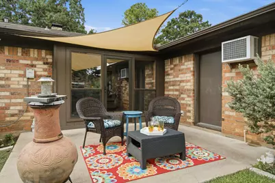 521 W Louella Drive, Hurst, TX 76054 - Photo 32